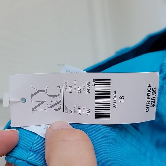 [*3 Items For $20 In Bundle*] New York & Company Blue shorts - Picture 6 of 6